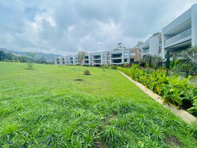 Apartamento de 2 alcobas en venta en El Porvenir, Rionegro, 119 m² · foto 2 de 24