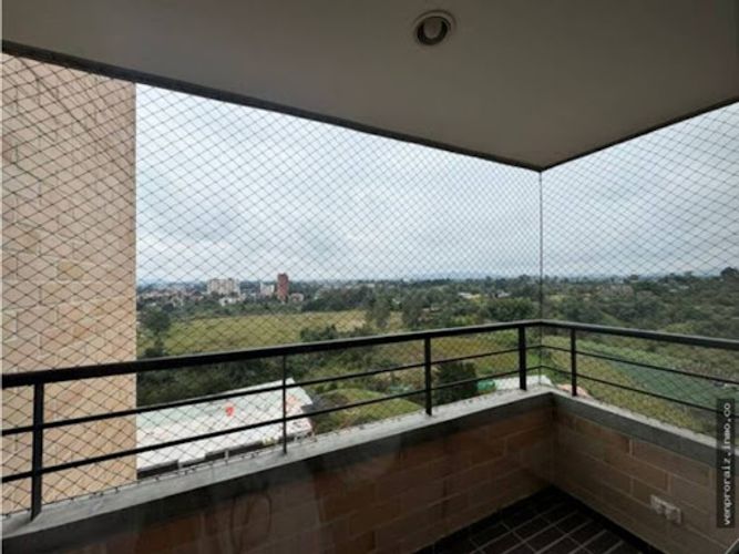 Apartamento de 3 alcobas en arriendo en El Porvenir, Rionegro, 78 m² · foto 2 de 10