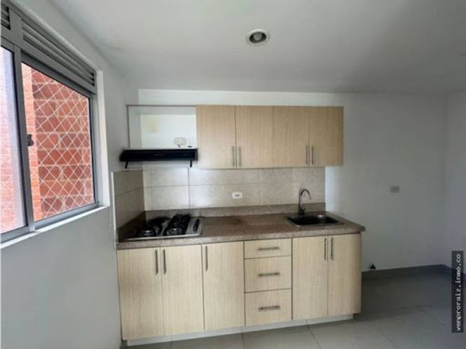 Apartamento de 3 alcobas en arriendo en El Porvenir, Rionegro, 78 m² · foto 4 de 10