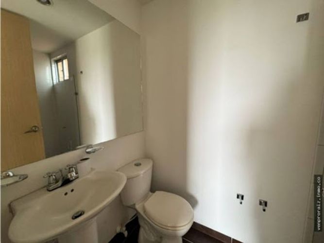 Apartamento de 3 alcobas en arriendo en El Porvenir, Rionegro, 78 m² · foto 5 de 10