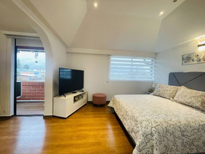 Casa de 4 alcobas en venta en El Porvenir, Rionegro, 265 m² · foto 8 de 24