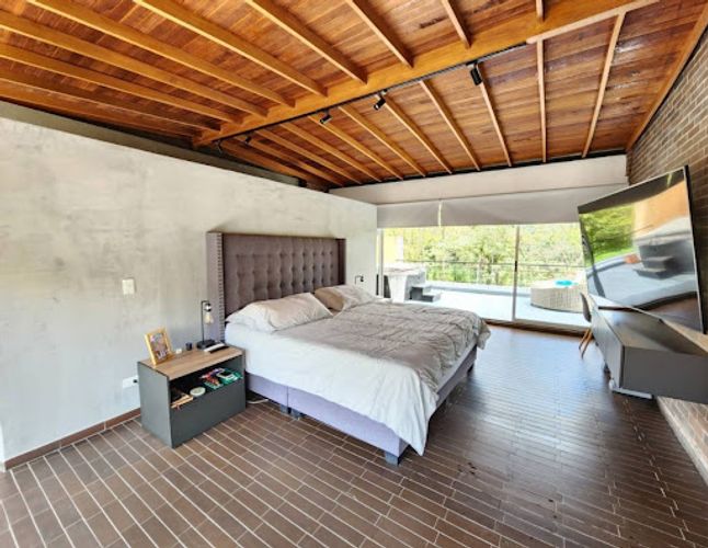 Casa de 5 alcobas en venta en El Porvenir, Rionegro, 363 m² · foto 9 de 23