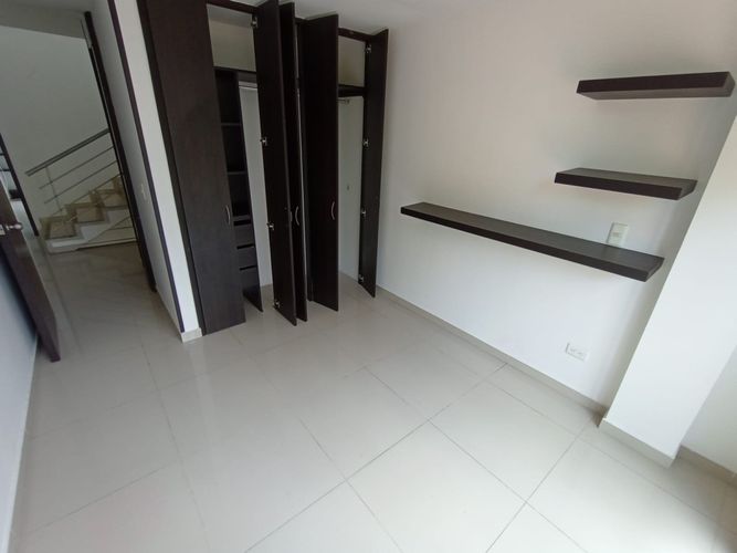 Casa de 3 alcobas en venta en El Mirador, Ibagué, 151 m² · foto 21 de 24