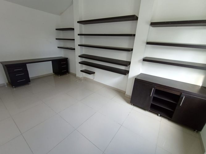Casa de 3 alcobas en venta en El Mirador, Ibagué, 151 m² · foto 23 de 24