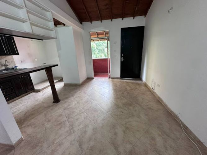 Apartamento de 3 alcobas en arriendo en Loma Del Barro, Sabaneta, 70 m² · foto 4 de 15