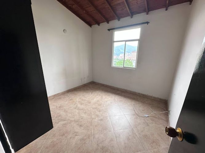 Apartamento de 3 alcobas en arriendo en Loma Del Barro, Sabaneta, 70 m² · foto 15 de 15