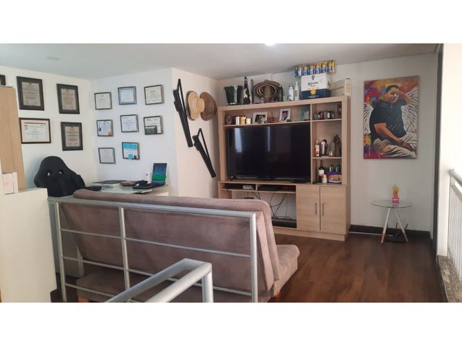 Apartamento de 3 alcobas en venta en La Estancia, Madrid, 110 m² · foto 4 de 24