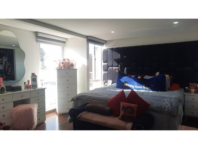 Apartamento de 3 alcobas en venta en La Estancia, Madrid, 110 m² · foto 5 de 24