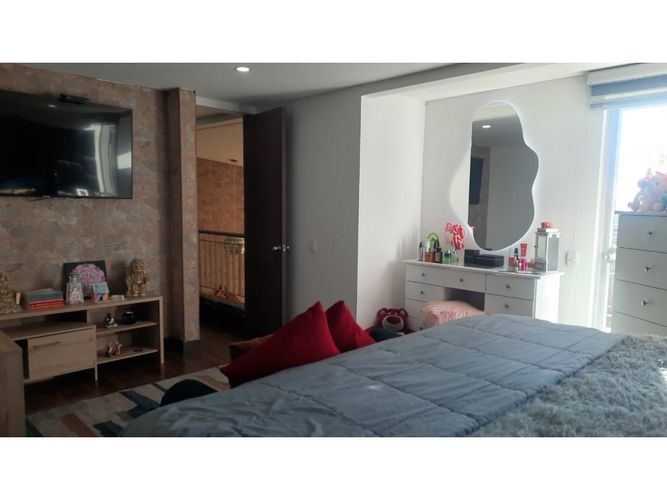 Apartamento de 3 alcobas en venta en La Estancia, Madrid, 110 m² · foto 7 de 24