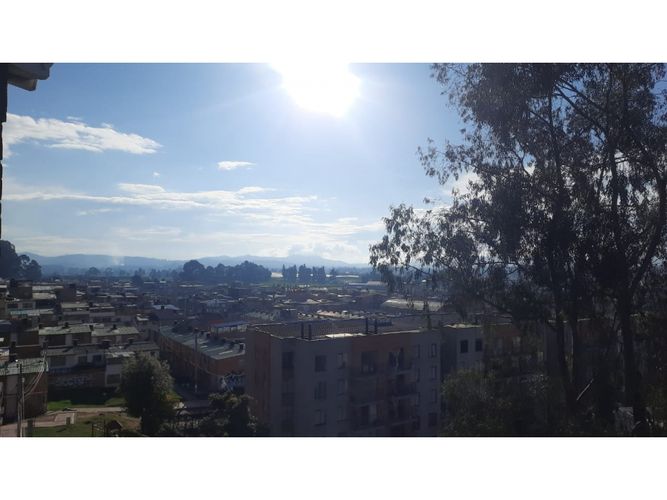 Apartamento de 3 alcobas en venta en La Estancia, Madrid, 110 m² · foto 16 de 24