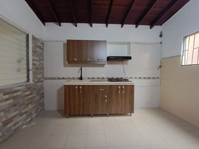 Apartamento de 3 alcobas en arriendo en Laureles, Medellín, 133 m² · foto 4 de 20