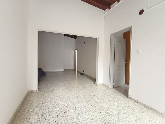 Apartamento de 3 alcobas en arriendo en Laureles, Medellín, 133 m² · foto 9 de 20