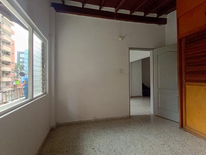 Apartamento de 3 alcobas en arriendo en Laureles, Medellín, 133 m² · foto 10 de 20