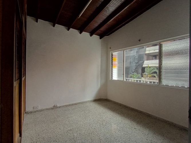 Apartamento de 3 alcobas en arriendo en Laureles, Medellín, 133 m² · foto 7 de 20