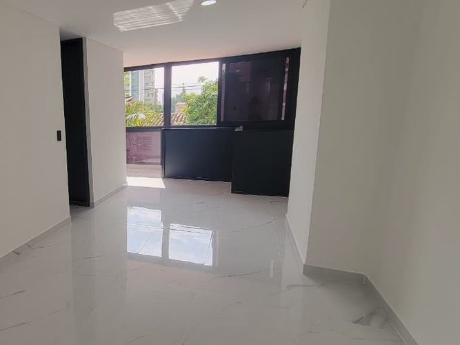 Casa de 3 alcobas en venta en Laureles, Medellín, 147 m² · foto 2 de 18