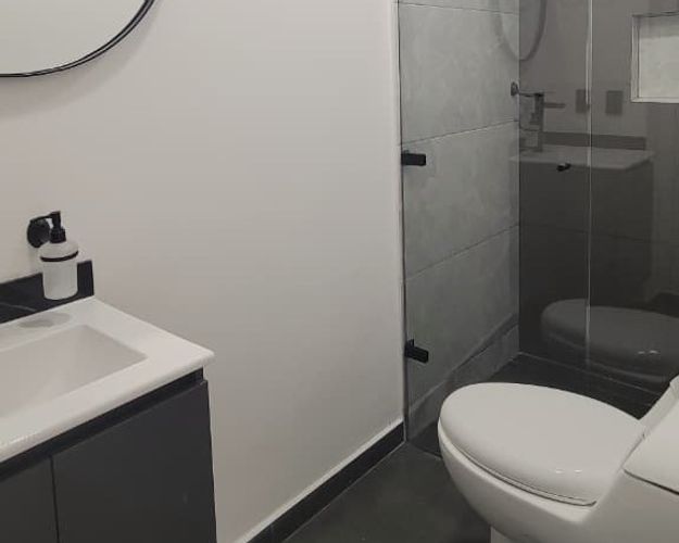 Casa de 3 alcobas en venta en Laureles, Medellín, 147 m² · foto 13 de 18