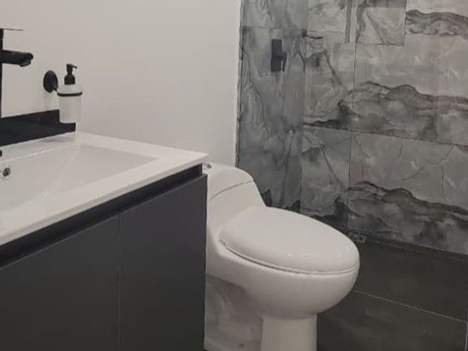 Casa de 3 alcobas en venta en Laureles, Medellín, 147 m² · foto 18 de 18