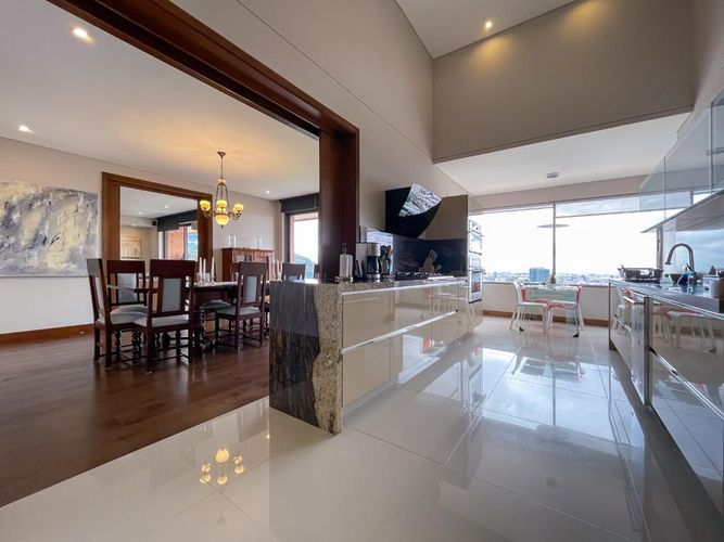 Apartamento de 5 alcobas en venta en Santa Barbara, Bogotá, 465 m² · foto 13 de 24