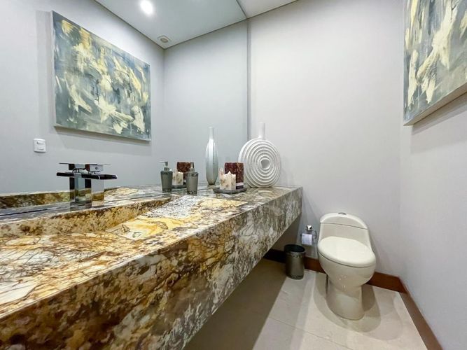 Apartamento de 5 alcobas en venta en Santa Barbara, Bogotá, 465 m² · foto 16 de 24