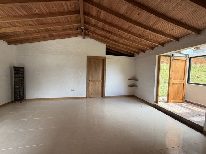 Finca en arriendo en Pontezuela, Rionegro, 100 m² · foto 2 de 14