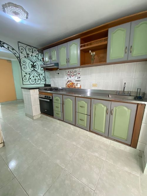 Casa de 5 alcobas en venta en El Dorado, Envigado, 122 m² · foto 5 de 24