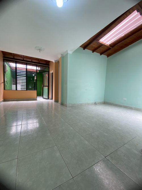 Casa de 5 alcobas en venta en El Dorado, Envigado, 122 m² · foto 9 de 24