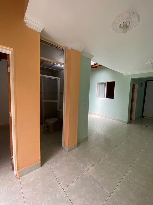 Casa de 5 alcobas en venta en El Dorado, Envigado, 122 m² · foto 10 de 24