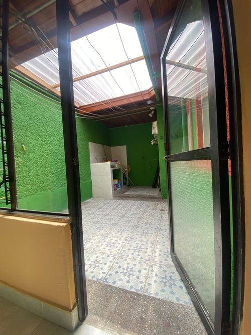 Casa de 5 alcobas en venta en El Dorado, Envigado, 122 m² · foto 11 de 24