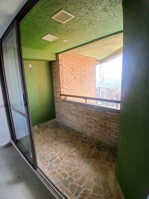 Apartamento de 3 alcobas en arriendo en Caminos De La Romeria, Sabaneta, 115 m² · foto 9 de 19