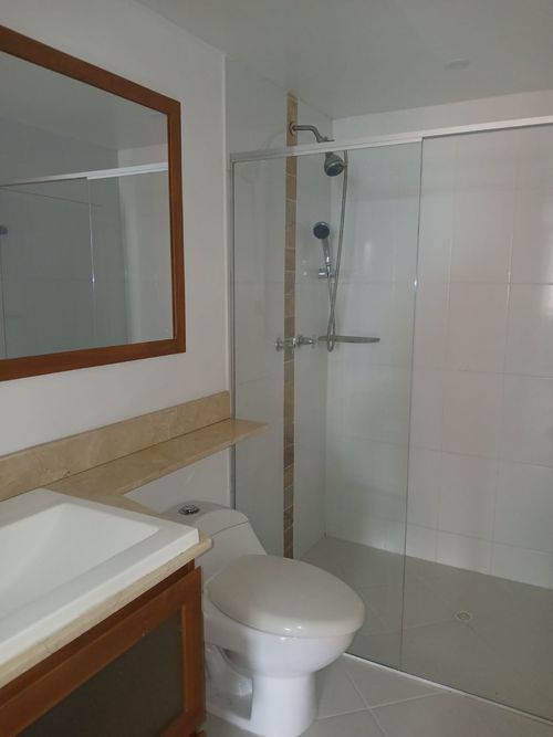 Apartamento de 3 alcobas en arriendo en Caminos De La Romeria, Sabaneta, 115 m² · foto 16 de 19