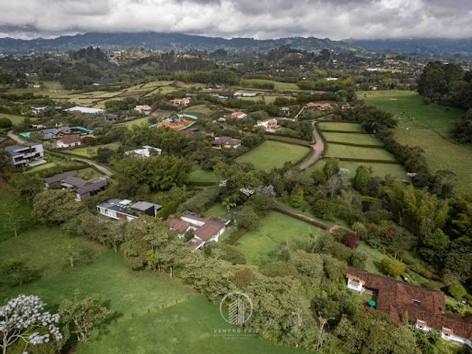 Lote en venta en El Porvenir, Rionegro, 2456 m² · foto 12 de 12