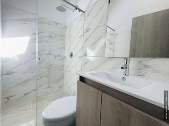 Casa de 4 alcobas en venta en El Porvenir, Rionegro, 220 m² · foto 13 de 24