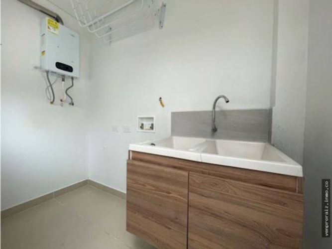Casa de 4 alcobas en venta en El Porvenir, Rionegro, 220 m² · foto 15 de 24