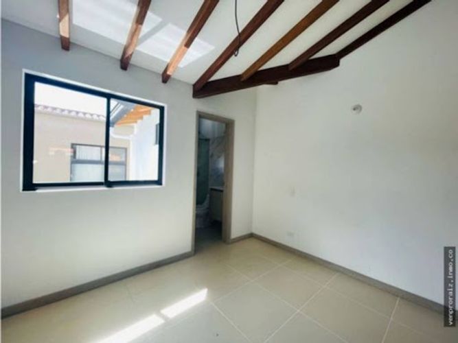 Casa de 4 alcobas en venta en El Porvenir, Rionegro, 220 m² · foto 19 de 24