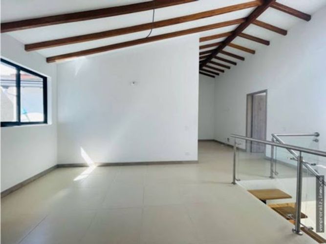 Casa de 4 alcobas en venta en El Porvenir, Rionegro, 220 m² · foto 21 de 24