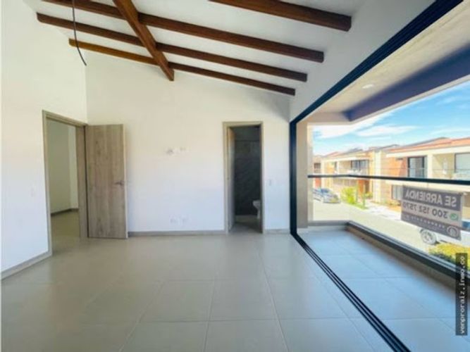 Casa de 4 alcobas en venta en El Porvenir, Rionegro, 220 m² · foto 23 de 24