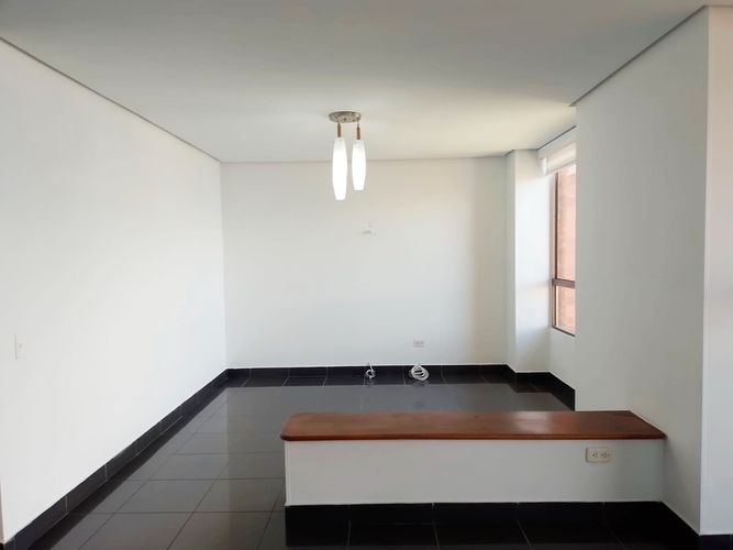 Apartamento de 3 alcobas en arriendo en El Poblado, Medellín, 110 m² · foto 7 de 19