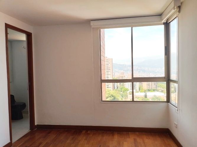 Apartamento de 3 alcobas en arriendo en El Poblado, Medellín, 110 m² · foto 14 de 19