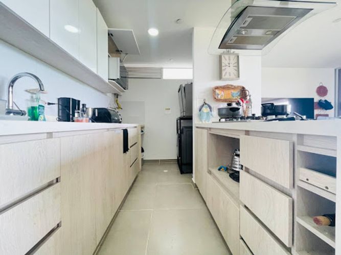 Apartamento de 3 alcobas en venta en El Porvenir, Rionegro, 74 m² · foto 7 de 19