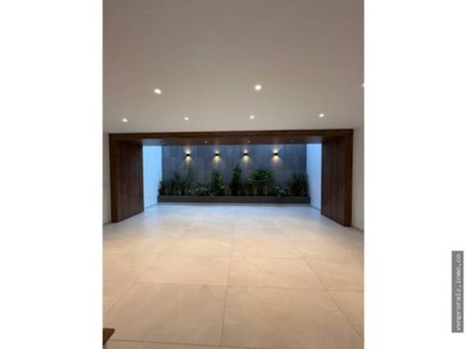 Casa de 5 alcobas en venta en El Porvenir, Rionegro, 235 m² · foto 4 de 18