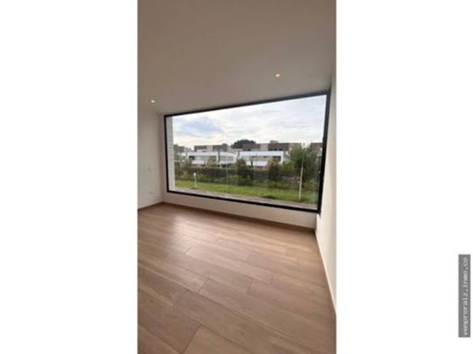 Casa de 5 alcobas en venta en El Porvenir, Rionegro, 235 m² · foto 7 de 18