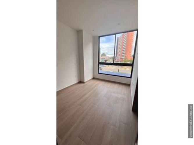 Casa de 5 alcobas en venta en El Porvenir, Rionegro, 235 m² · foto 8 de 18