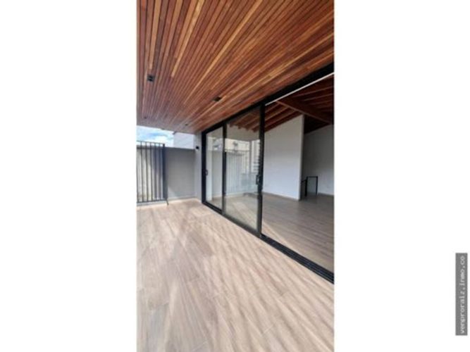 Casa de 5 alcobas en venta en El Porvenir, Rionegro, 235 m² · foto 16 de 18