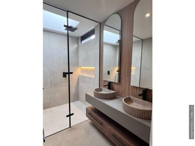 Casa de 5 alcobas en venta en El Porvenir, Rionegro, 235 m² · foto 17 de 18