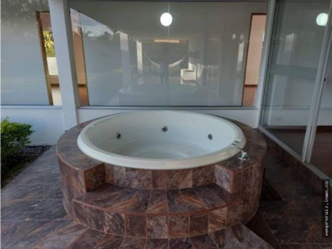 Casa de 4 alcobas en venta en El Porvenir, Rionegro, 350 m² · foto 13 de 24