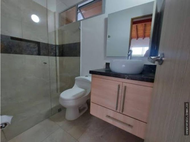 Casa de 4 alcobas en venta en El Porvenir, Rionegro, 350 m² · foto 15 de 24
