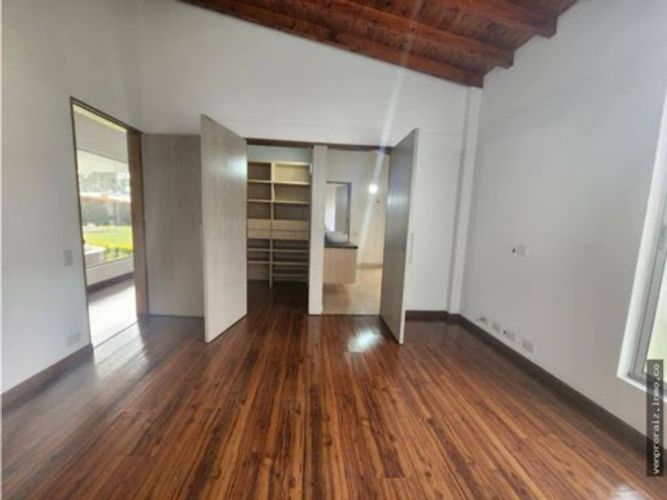 Casa de 4 alcobas en venta en El Porvenir, Rionegro, 350 m² · foto 22 de 24