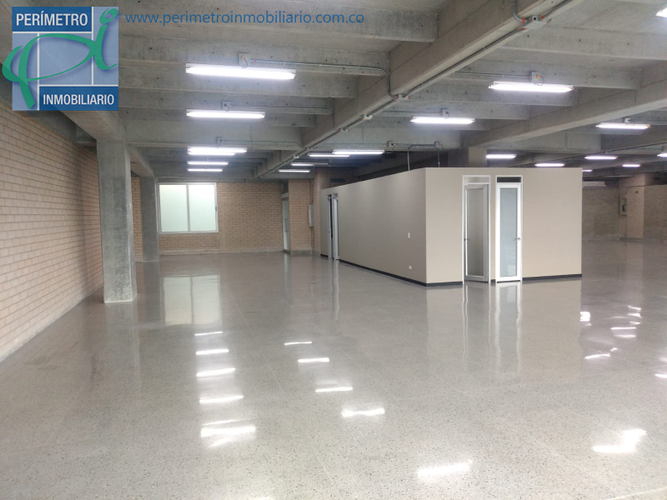 Oficina en arriendo en Guayabal, Medellín, 214 m² · foto 5 de 17