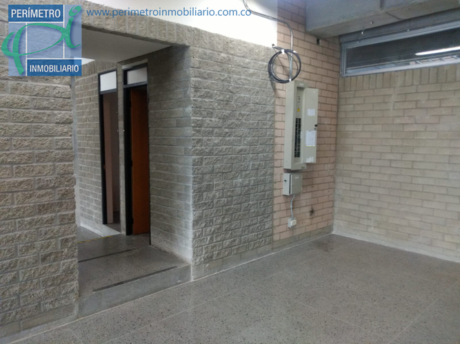 Oficina en arriendo en Guayabal, Medellín, 395 m² · foto 8 de 12