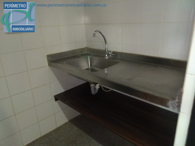 Oficina en arriendo en Guayabal, Medellín, 395 m² · foto 9 de 12